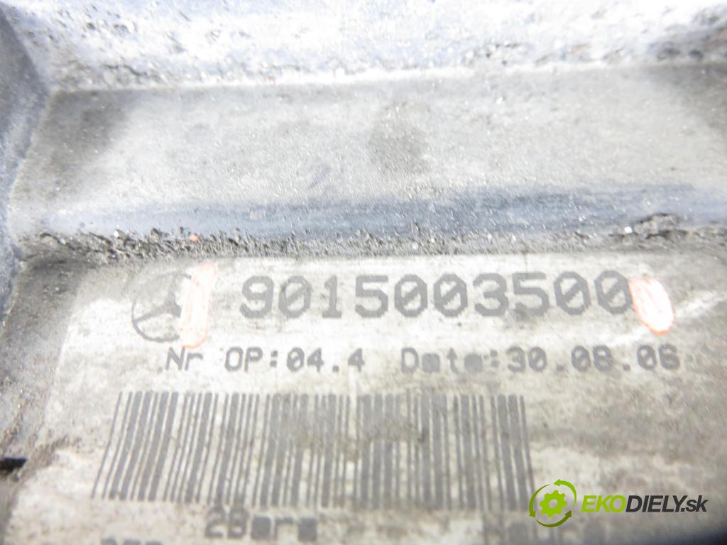 MERCEDES-BENZ SPRINTER 3-t Skrzynia (903) FURGON 2003 60,00 308 CDI - OM 611.987 2148,00 chladič vody 9015003500