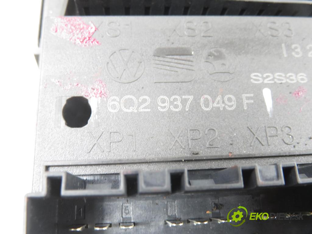 SEAT CORDOBA (6L2) SEDAN 2007 63,00 1.4 16V - BXW 1390,00 MODUL komfortu 6Q293749F ; 5WK48218