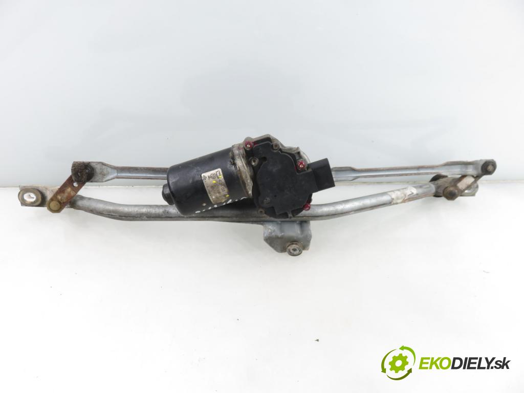 AUDI A4 (8D2, B5) SEDAN 2000 74,00 1.6 - AHL 1595,00 MECHANISMUS/ motorek stěračů 8D1955113C ; 404587 ; 8D1955605B