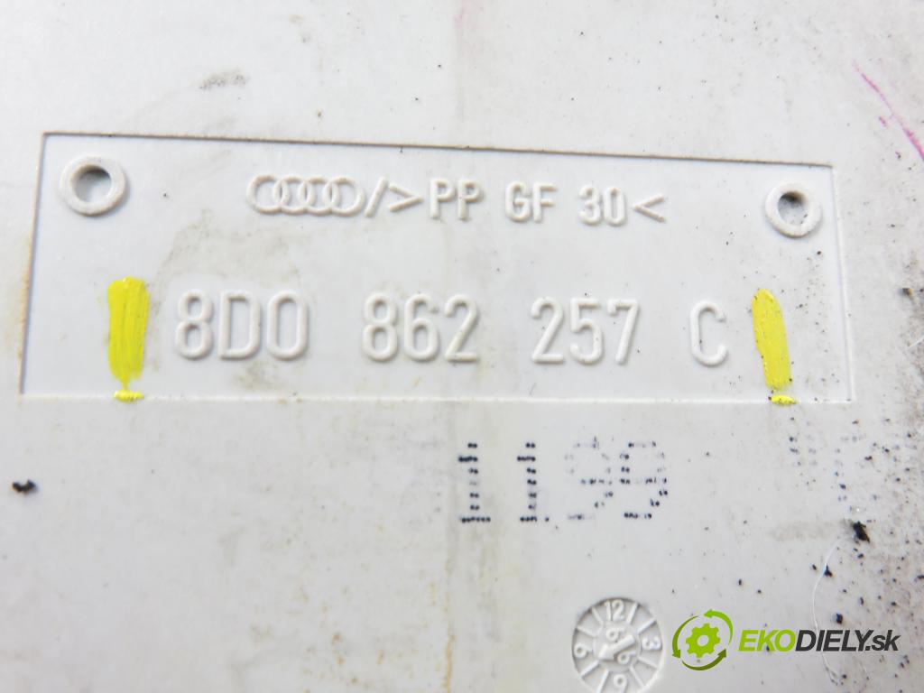 AUDI A4 (8D2, B5) SEDAN 2000 74,00 1.6 - AHL 1595,00 pumpa zámku centrálneho 8D0862257C