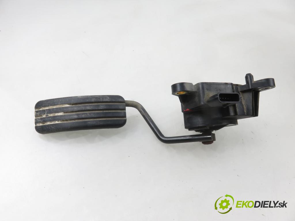 RENAULT GRAND SCENIC II (JM0/1_) MINIVAN 2004 88,00 1.9 dCi (JM0G, JM12, JM1G, JM2C) - F9Q 812 1870,00 potenciometr plynového pedálu 8200159645 (Potenciometr plynového pedálu)