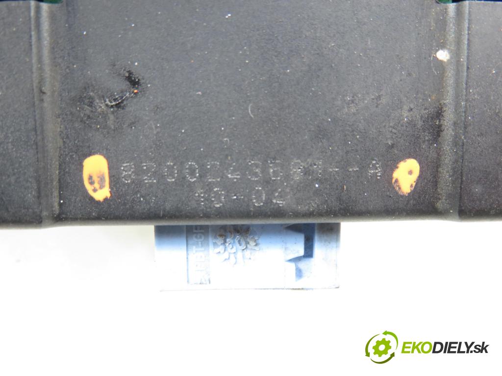 RENAULT GRAND SCENIC II (JM0/1_) MINIVAN 2004 88,00 1.9 dCi (JM0G, JM12, JM1G, JM2C) - F9Q 812 1870,00 vypínač brzdy MANUÁL 8200243681A