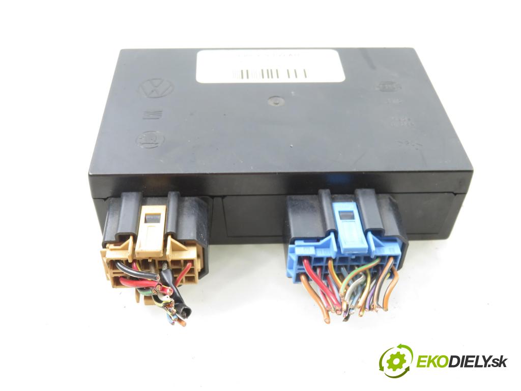 VW NEW BEETLE (9C1, 1C1) HB 1998 85,00 2 - AZJ 1984,00 MODUL komfortu 1J0959799AH ; 5DK00795451 ; 1JM907291