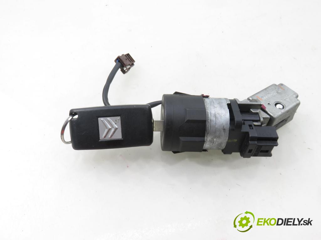 CITROEN C5 III Break (RW_) KOMBI 2008 150,00 2.7 HDi - UHZ (DT17BTED4) 2720,00 spínačka 36410600 ; 9663123380 (Spínací skříňka)