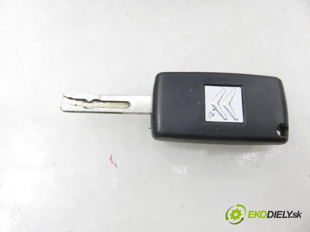 CITROEN C5 III Break (RW_) KOMBI 2008 150,00 2.7 HDi - UHZ (DT17BTED4) 2720,00 spínačka 36410600 ; 9663123380 (Spínací skříňka)
