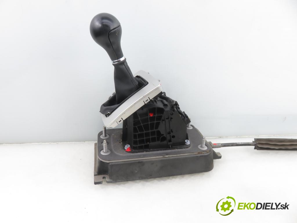 SEAT IBIZA IV (6J5, 6P1) HB 2009 77,00 1.6 - BTS 1598,00 ZVEDÁK: 6R1713025E