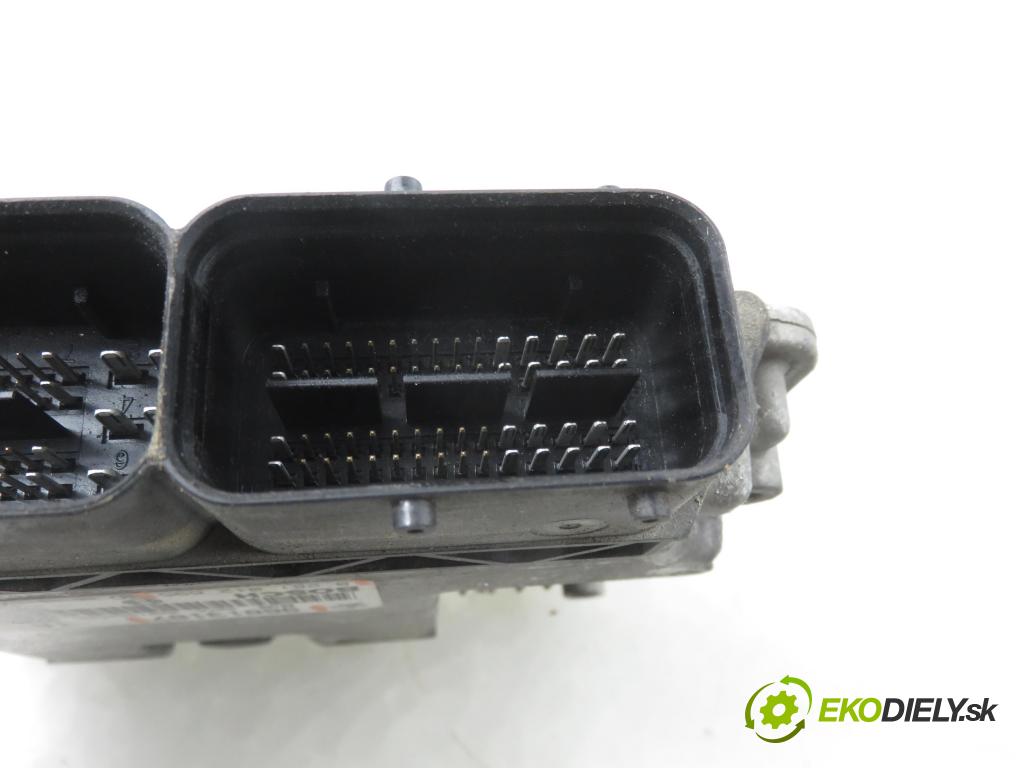 OPEL ANTARA A (L07) SUV 2006 110,00 2.0 CDTI 4x4 - Z 20 DMH 1991,00 Riadiaca jednotka Motor 96813187TA ; 0281012695