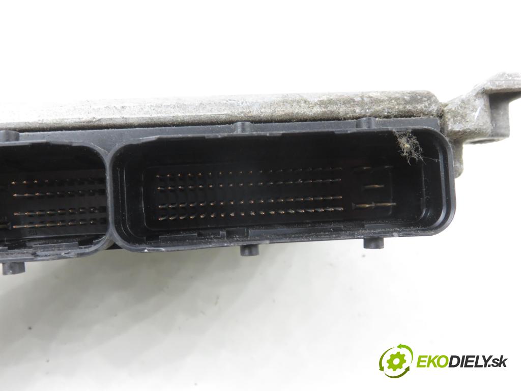 FIAT DOBLO nadwozie wielkoprzestrzenne (MPV) (119_, 223_) KOMBIVAN 2004 77,00 1.9 JTD - 223 A7.000 1910,00 řídící jednotka motora 0281011557 ; 55193786