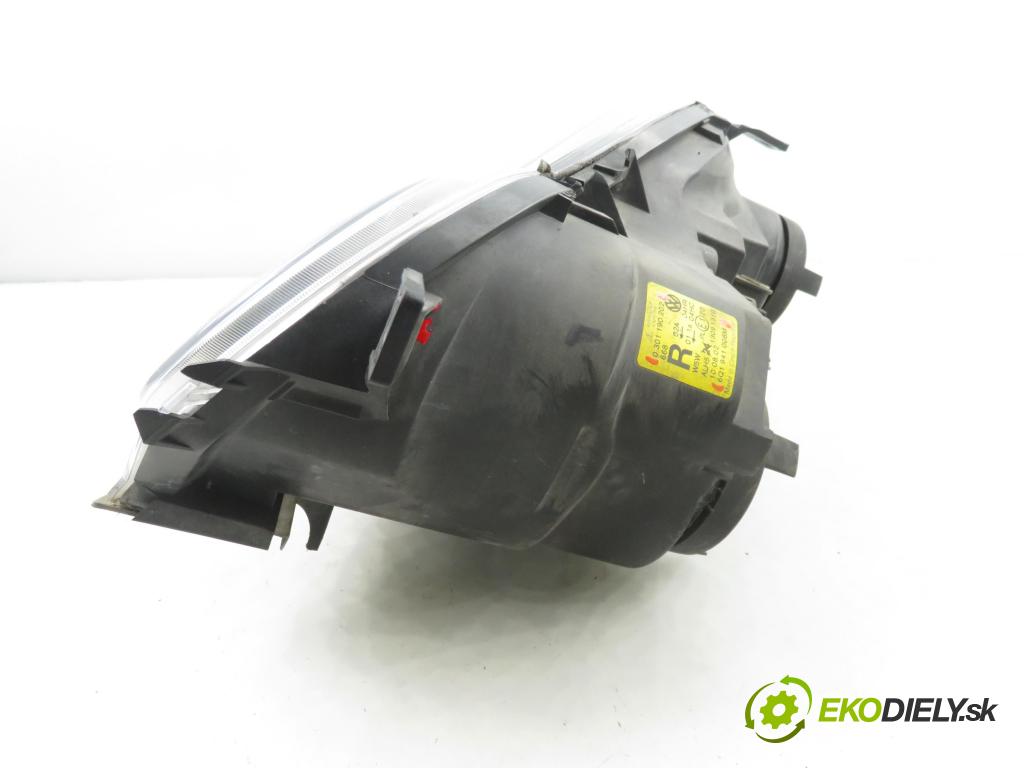 VW POLO (9N_) HB 2002 55,00 1.4 16V - BBY 1390,00 Svetlo PP 6Q1941008M ; 0301190202