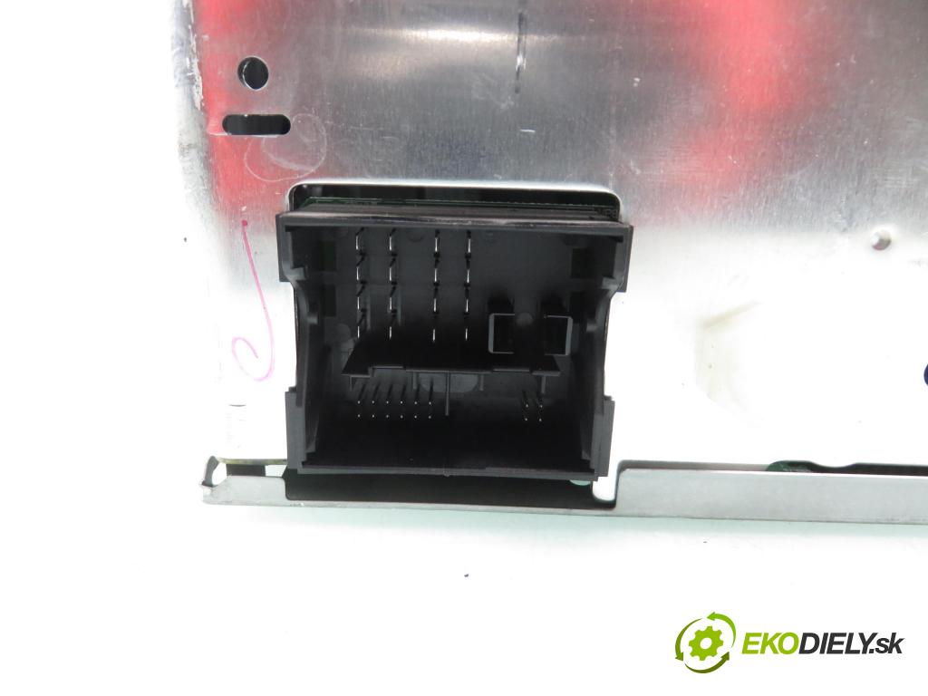 FORD FOCUS C-MAX (DM2) MINIVAN 2006 92,00 1.8 - QQDB 1798,00 RADIO CD 6S6118C815AG