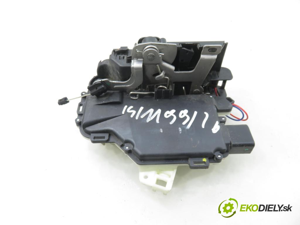 VW NEW BEETLE (9C1, 1C1) HB 1998 85,00 2 - AZJ 1984,00 zámok 172109