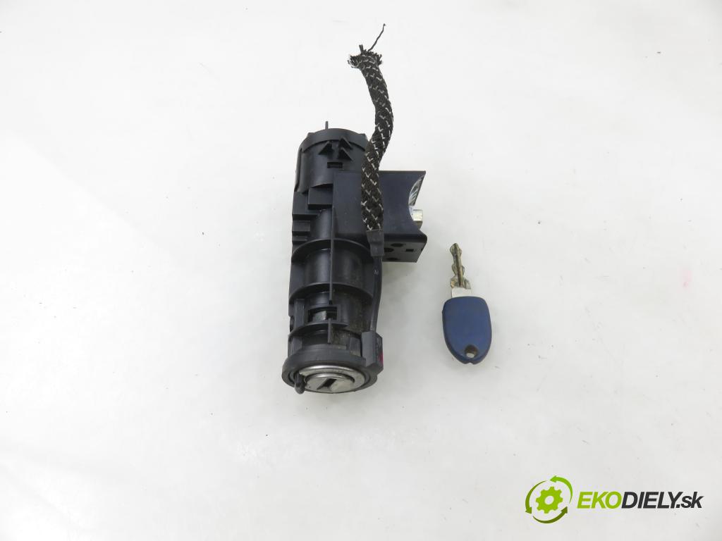 FIAT PUNTO (176_) HB 1997 40,00 1.1 55 - 176 B2.000 1108,00 spinačka 05521B365 ; 06670 (Spínacia skrinka)