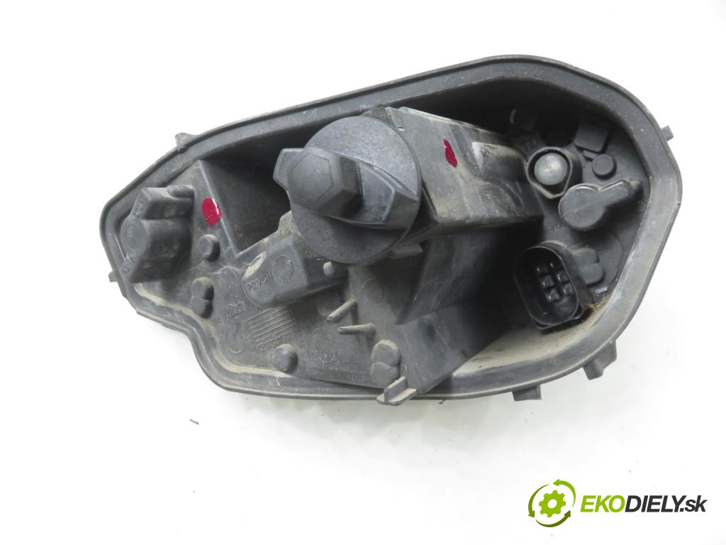 SEAT IBIZA IV (6J5, 6P1) HB 2009 77,00 1.6 - BTS 1598,00 PŘÍSPĚVEK svetla pravý ZADNÍ: 89392910