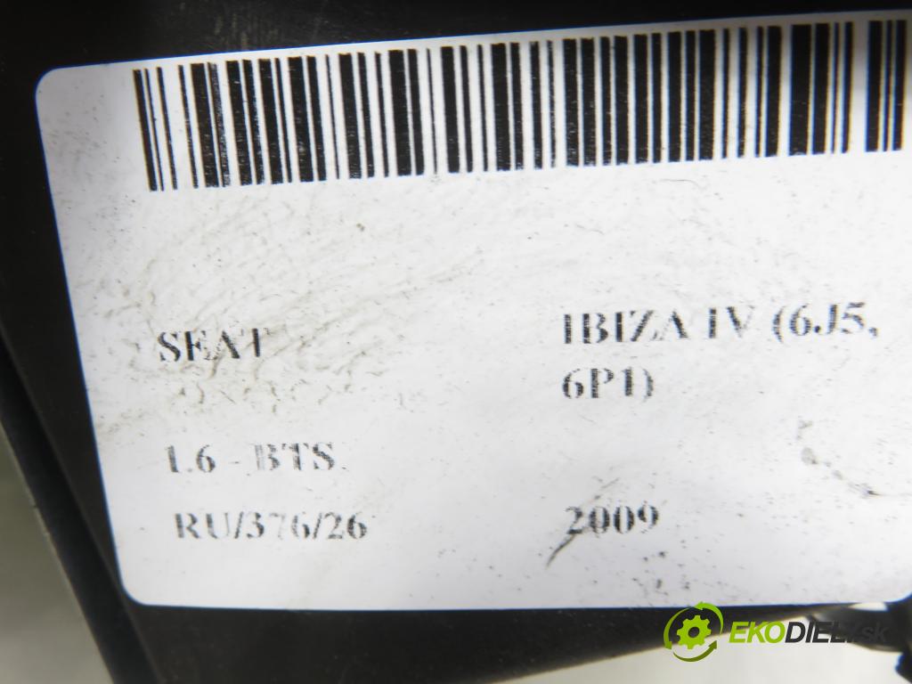SEAT IBIZA IV (6J5, 6P1) HB 2009 77,00 1.6 - BTS 1598,00 PŘÍSPĚVEK svetla levý ZADNÍ: 89392909