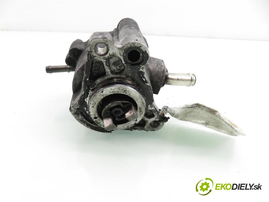 TOYOTA COROLLA Verso (ZER_, ZZE12_, R1_) MINIVAN 2005 85,00 2.0 D-4D (CUR10_) - 1CD-FTV 1995,00 pumpa vakuová 2930027020 ; 0810002740