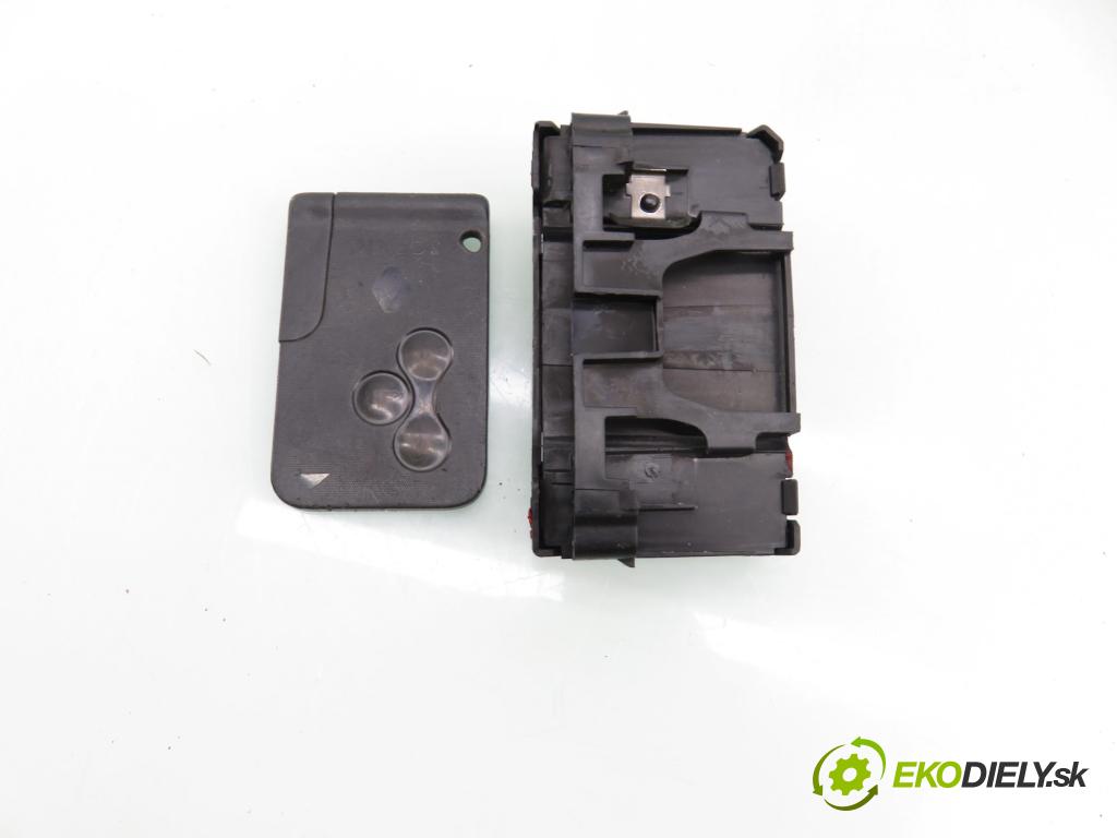 RENAULT GRAND SCENIC II (JM0/1_) MINIVAN 2004 88,00 1.9 dCi (JM0G, JM12, JM1G, JM2C) - F9Q 812 1870,00 CZYTNIK KARTY: 8200125077 ; S118539002B