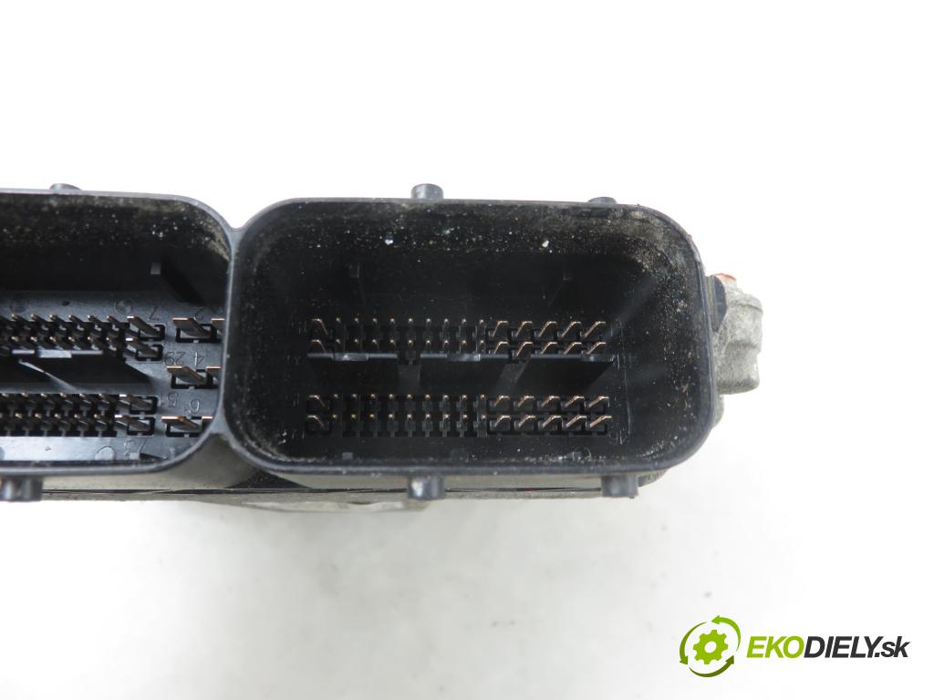 FIAT GRANDE PUNTO (199_) HB 2007 55,00 1.3 D Multijet - 199 A2.000 1248,00 Riadiaca jednotka Motor 51806498