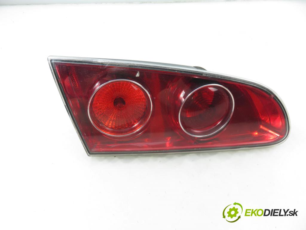 SEAT IBIZA III (6L1) HB 2002 55,00 1.4 16V - BBY 1390,00 světlo levé zadní kufr 6L6945093L ; 6L6945107F