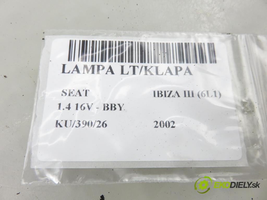 SEAT IBIZA III (6L1) HB 2002 55,00 1.4 16V - BBY 1390,00 světlo levé zadní kufr 6L6945093L ; 6L6945107F