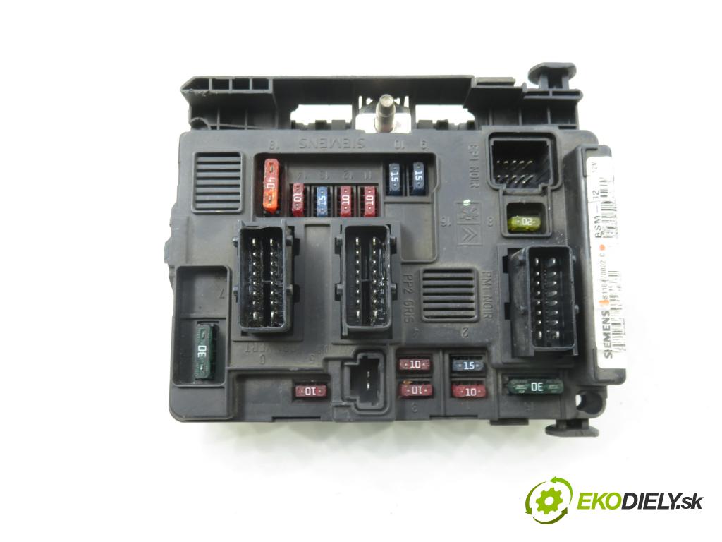 PEUGEOT 206 liftback (2A/C) HB 2001 440,00 1.1 i - HFX (TU1JP) 1124,00 MODUL BSM 9643498980 ; S118470002C
