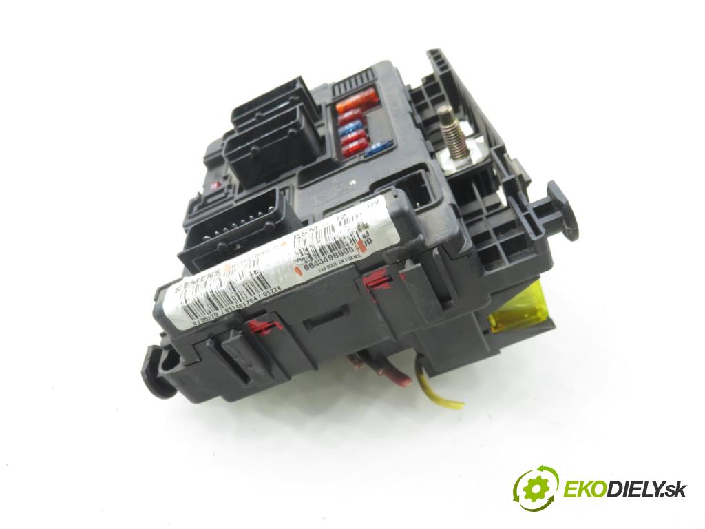 PEUGEOT 206 liftback (2A/C) HB 2001 440,00 1.1 i - HFX (TU1JP) 1124,00 MODUL BSM 9643498980 ; S118470002C