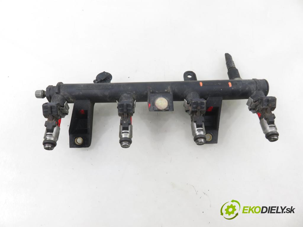 PEUGEOT 206 liftback (2A/C) HB 2001 440,00 1.1 i - HFX (TU1JP) 1124,00 lišta vstřikovací 9628982980D ; IPM002 (Vstřikovací lišta)