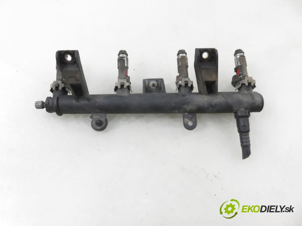 PEUGEOT 206 liftback (2A/C) HB 2001 440,00 1.1 i - HFX (TU1JP) 1124,00 lišta vstřikovací 9628982980D ; IPM002 (Vstřikovací lišta)