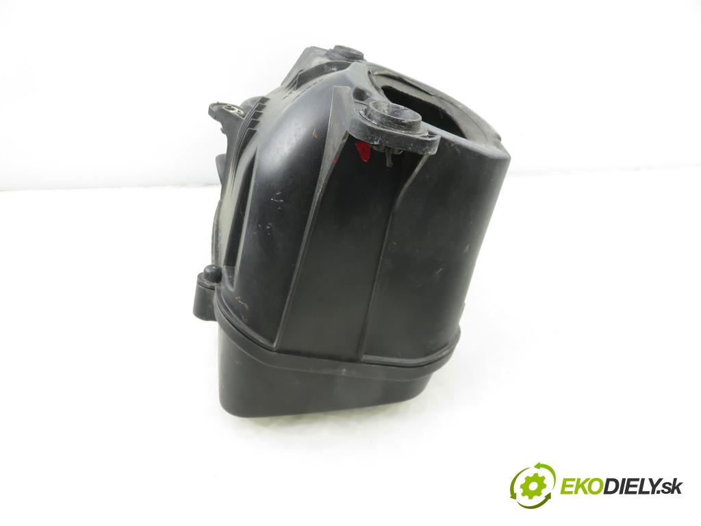 AUDI A3 Sportback (8PA) HB 2006 75,00 1.6 - BSE 1595,00 obal filtra vzduchu 1F0129607 ; 1K0129610B ; 1F0129601 (Kryt vzduchového filtru)
