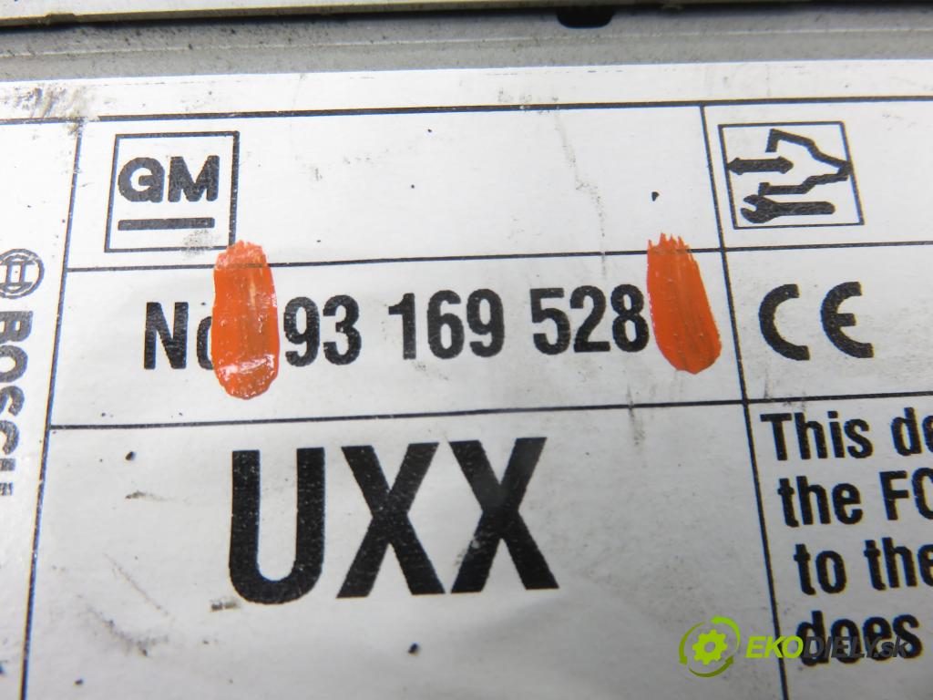 OPEL ASTRA J HB 2010 92,00 1.7 CDTI - A 17 DTR 1686,00 RADIO CD 93169528 ; 7612634361