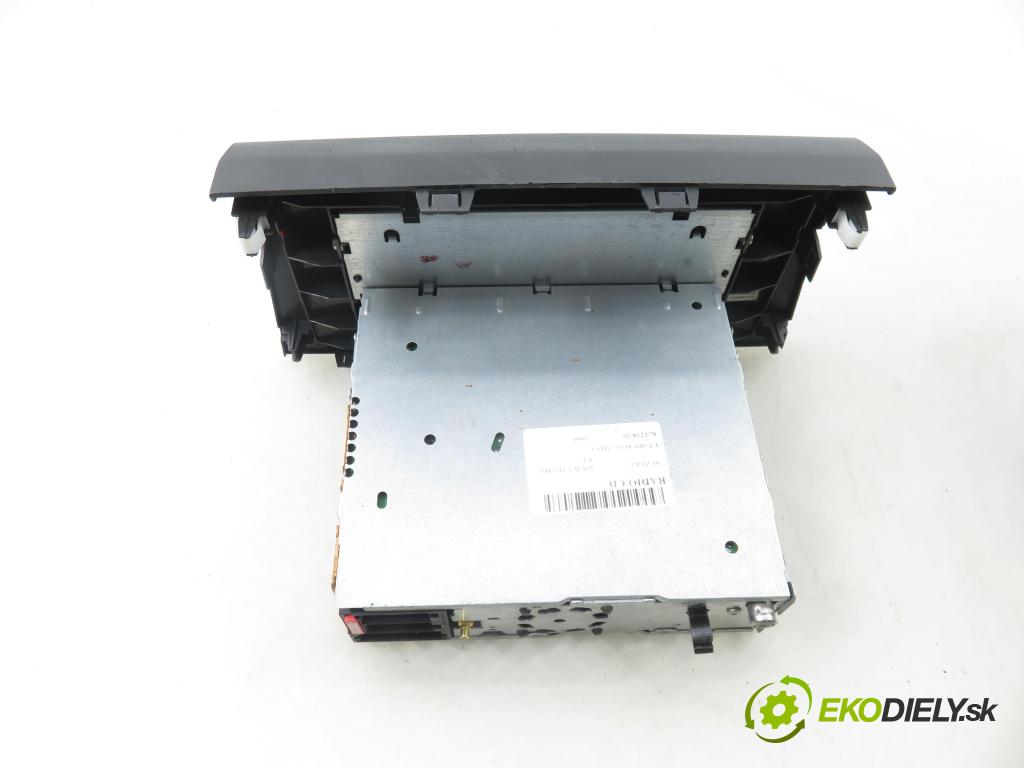 SUZUKI SWIFT III (MZ, EZ) HB 2005 75,00 1.5 (RS 415) - M15A 1490,00 RADIO CD