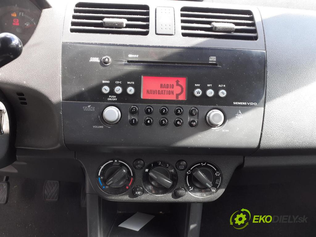 SUZUKI SWIFT III (MZ, EZ) HB 2005 75,00 1.5 (RS 415) - M15A 1490,00 RADIO CD