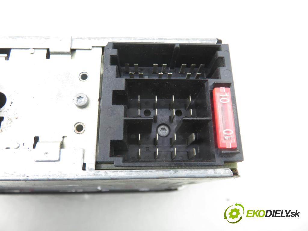 VW NEW BEETLE (9C1, 1C1) HB 1998 85,00 2 - AZJ 1984,00 RADIO modul 1C0035186
