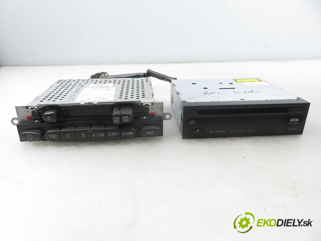 TOYOTA YARIS (_P1_) HB 2002 63,00 1.3 VVTi 86 - 2NZ-FE 1299,00 RADIO CD Modul 0860100906
