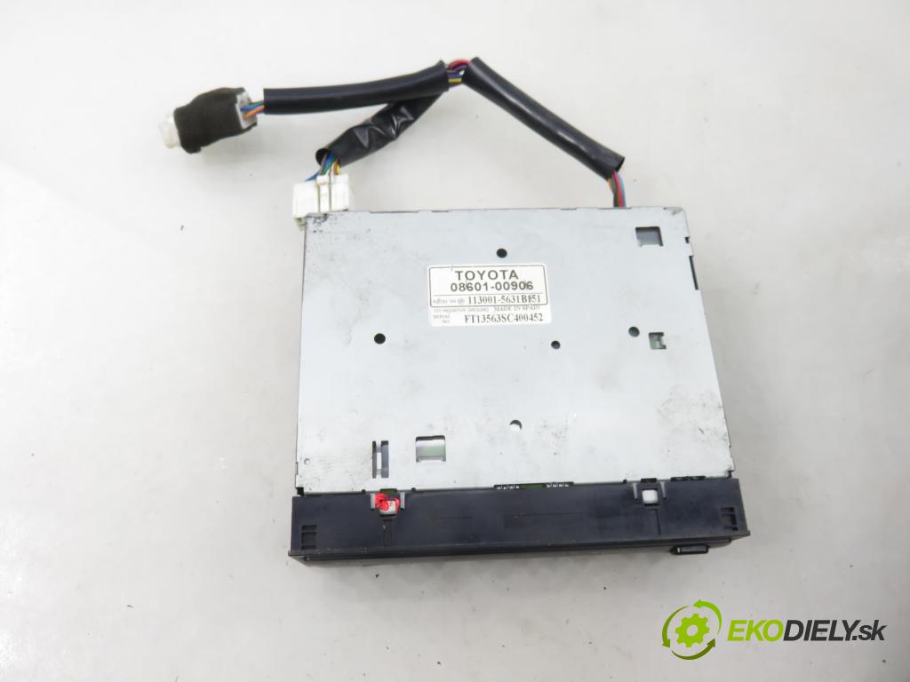 TOYOTA YARIS (_P1_) HB 2002 63,00 1.3 VVTi 86 - 2NZ-FE 1299,00 RADIO CD Modul 0860100906