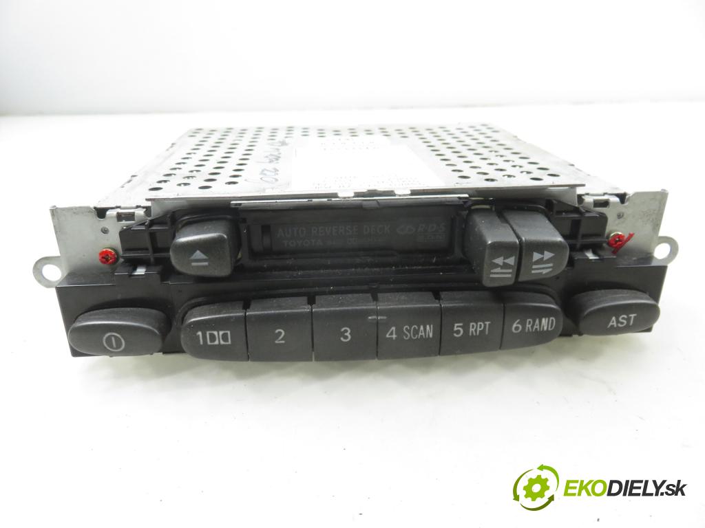 TOYOTA YARIS (_P1_) HB 2002 63,00 1.3 VVTi 86 - 2NZ-FE 1299,00 RADIO CD Modul 0860100906
