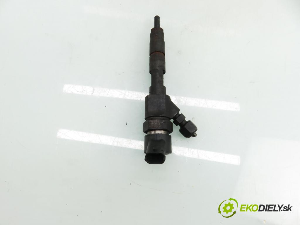 OPEL VIVARO A Autobus (X83) BUS 2003 74,00 1.9 CDTI 101 - F9Q 760 1870,00 vstrekovač 0445110110B ; 8200100272 (Vstrekovač paliva)