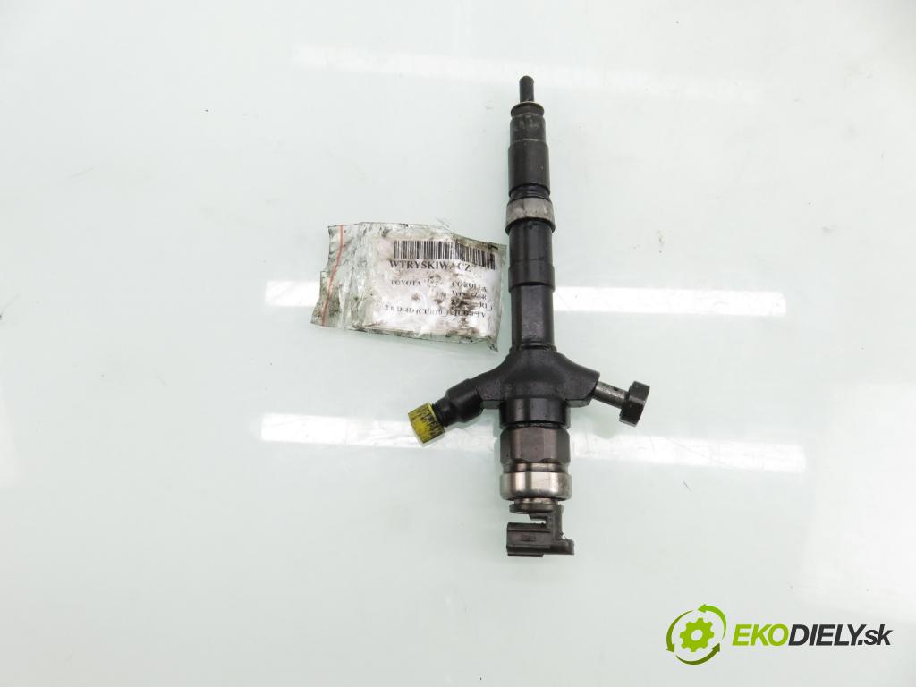 TOYOTA COROLLA Verso (ZER_, ZZE12_, R1_) MINIVAN 2005 85,00 2.0 D-4D (CUR10_) - 1CD-FTV 1995,00 vstřikovač 236700G010 (Vstřikovač paliva)