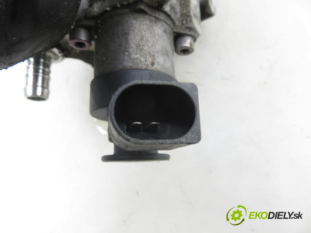 TOYOTA AVENSIS sedan (_T27_) SEDAN 2016 105,00 2.0 D-4D (WWT271_) - 2WW 1995,00 pumpa vstřikovací 3465678 ; 0445010756 ; 0928400798 (Vstřikovací čerpadlo)