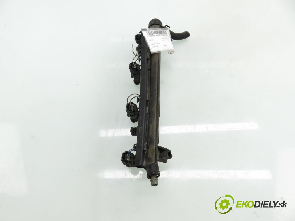 SEAT CORDOBA (6L2) SEDAN 2007 63,00 1.4 16V - BXW 1390,00 lišta vstřikovací 036906031AB ; 036133319BT (Vstřikovací lišta)
