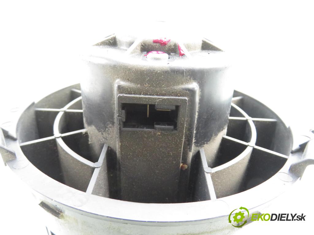 NISSAN NOTE (E12) MINIVAN 2014 66,00 1.5 dCi - K9K 892 1461,00 ventilátor větráku