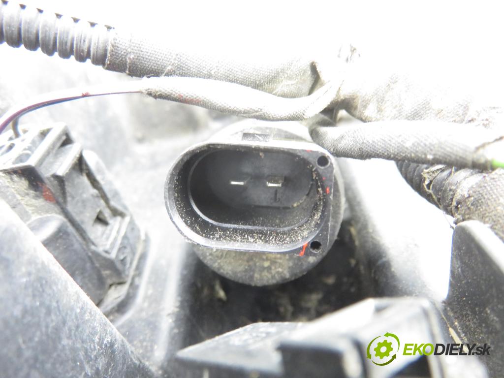 VW TIGUAN (5N_) SUV 2007 110,00 1.4 TSI 4motion - BWK 1390,00 nádržka ostřikovačů 5N0955453B ; 5N0955453 ; 5N0955453A (Klika dveří ostatní)