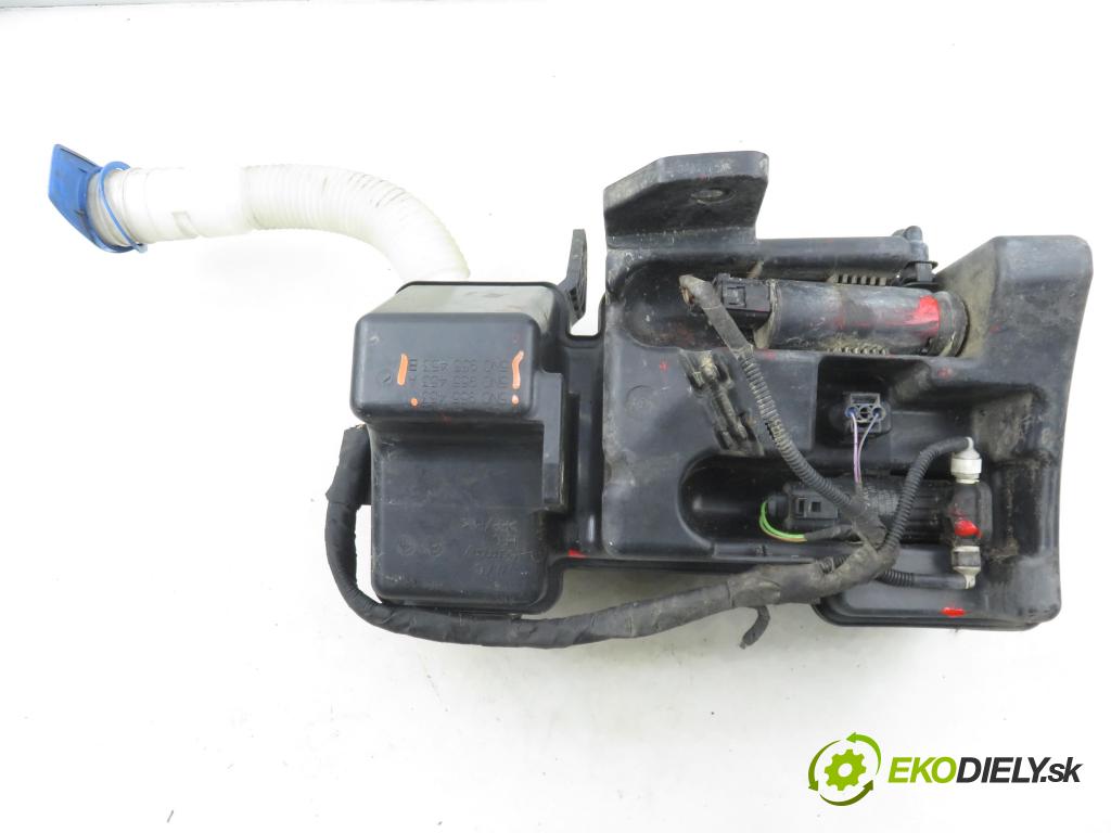 VW TIGUAN (5N_) SUV 2007 110,00 1.4 TSI 4motion - BWK 1390,00 nádržka ostřikovačů 5N0955453B ; 5N0955453 ; 5N0955453A (Klika dveří ostatní)