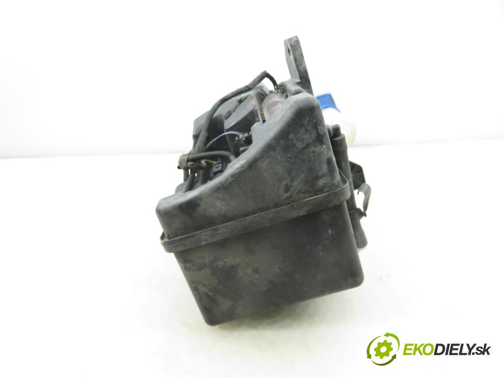 VW TIGUAN (5N_) SUV 2007 110,00 1.4 TSI 4motion - BWK 1390,00 nádržka ostřikovačů 5N0955453B ; 5N0955453 ; 5N0955453A (Klika dveří ostatní)
