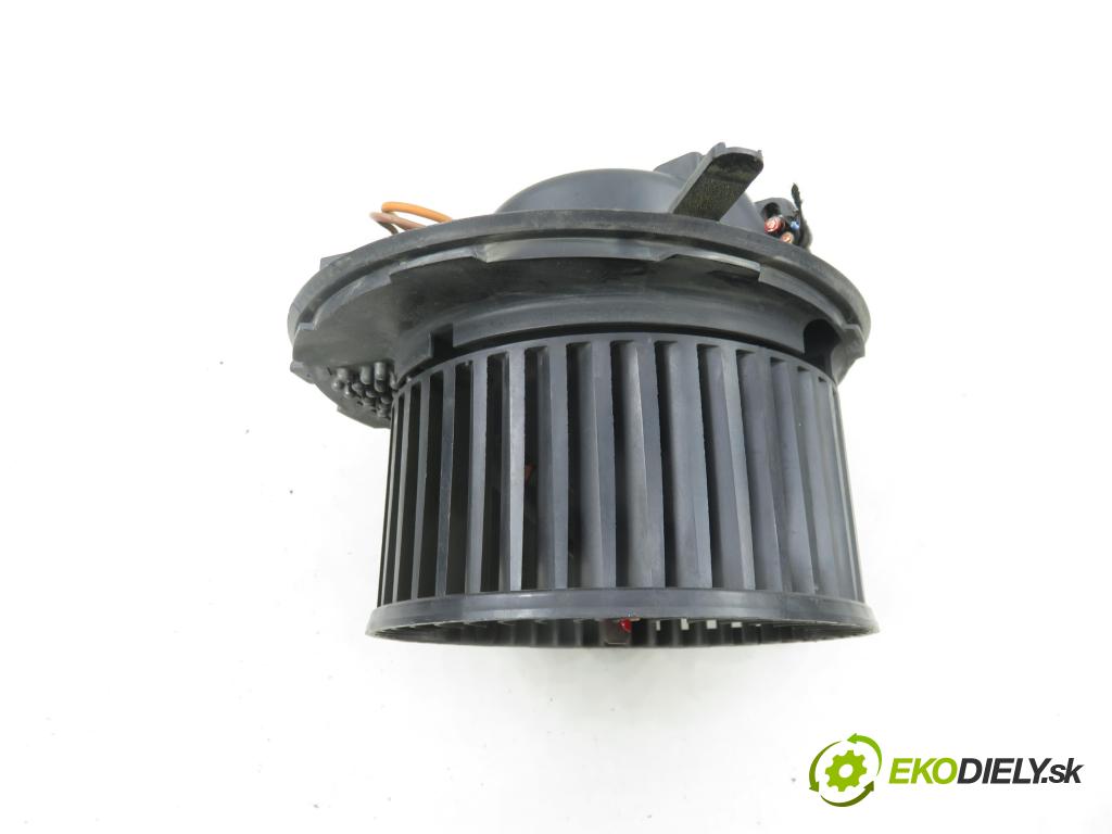 VW TIGUAN (5N_) SUV 2007 110,00 1.4 TSI 4motion - BWK 1390,00 Ventilátor vetráku 3C1820015L ; 3C0907521B