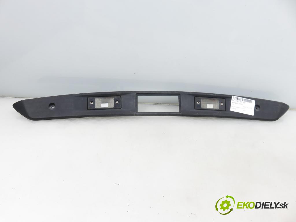 VW TIGUAN (5N_) SUV 2007 110,00 1.4 TSI 4motion - BWK 1390,00 zadní část - čelo dveří kufr 5N0827287A