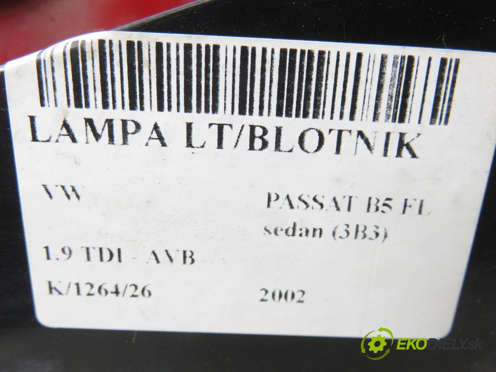 VW PASSAT B5.5 (3B3) SEDAN 2002 74,00 1.9 TDI - AVB 1896,00 světlo levé zadní 3B5945095