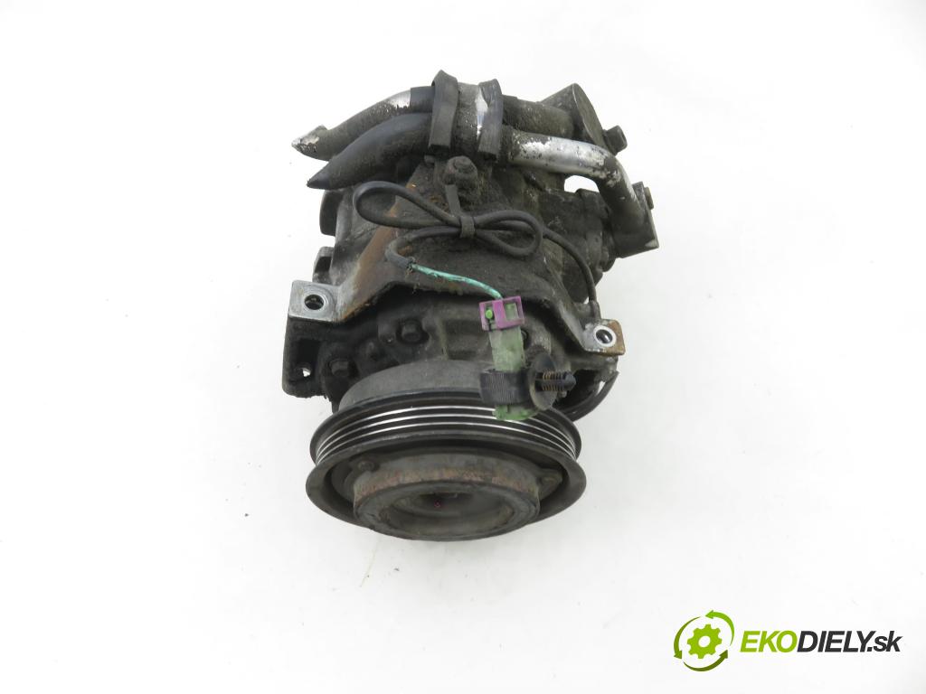 VW PASSAT B5.5 (3B3) SEDAN 2002 74,00 1.9 TDI - AVB 1896,00 KOMPRESOR: klimatizace 8D0260808 ; 4472208181 (Kompresor klimatizace)