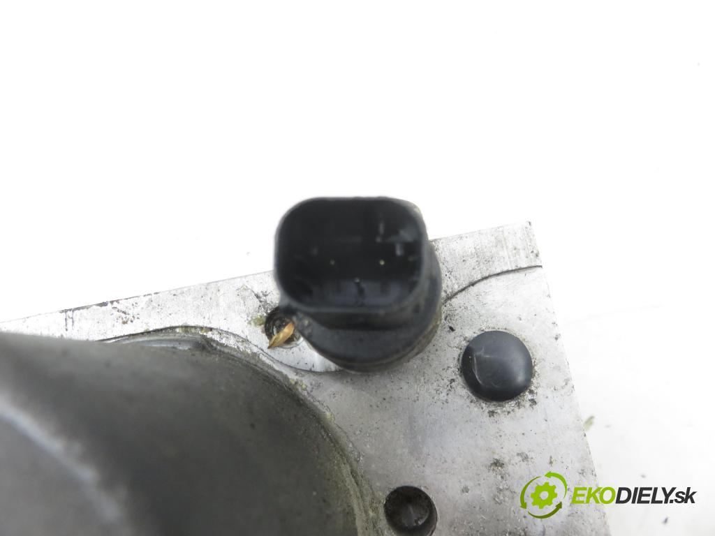 VW PASSAT B5.5 (3B3) SEDAN 2002 74,00 1.9 TDI - AVB 1896,00 pumpa ABS 0265950055 ; 4B0614517G ; 0265225124 (Pumpa ABS)