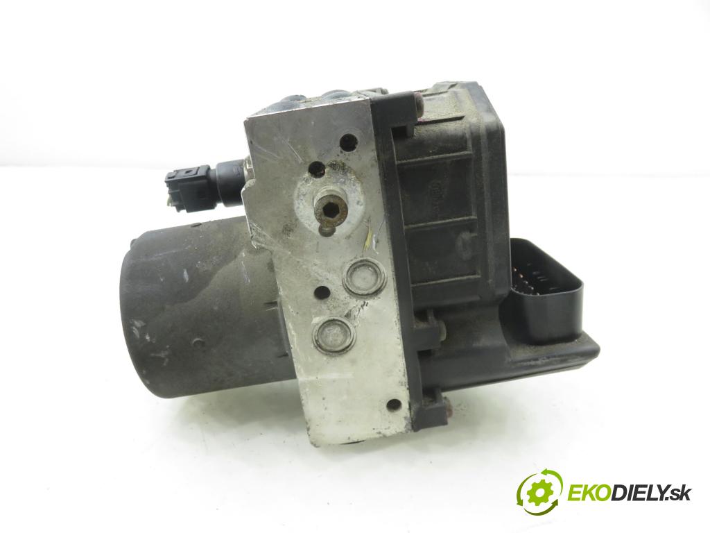 VW PASSAT B5.5 (3B3) SEDAN 2002 74,00 1.9 TDI - AVB 1896,00 pumpa ABS 0265950055 ; 4B0614517G ; 0265225124 (Pumpa ABS)