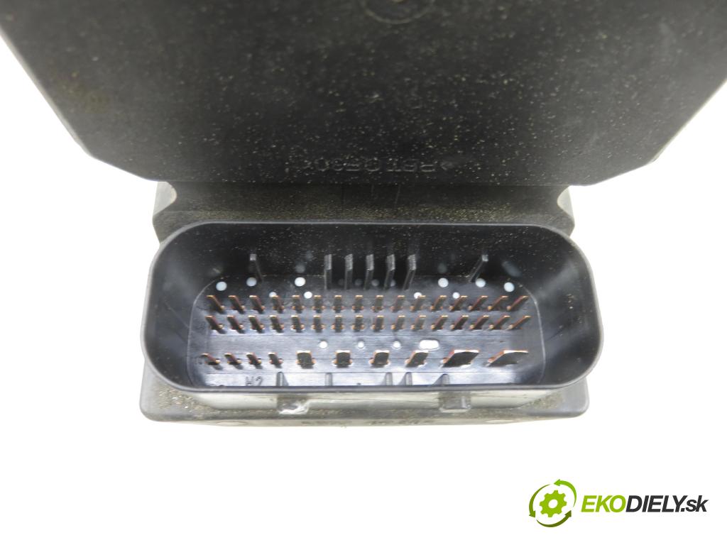 VW PASSAT B5.5 (3B3) SEDAN 2002 74,00 1.9 TDI - AVB 1896,00 pumpa ABS 0265950055 ; 4B0614517G ; 0265225124 (Pumpa ABS)